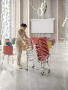 carro-apilar-sillas-aula.webp