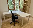 mesa-vital-pro-instalada-por-asturalba-en-biblioteca-de-oviedo-3.webp