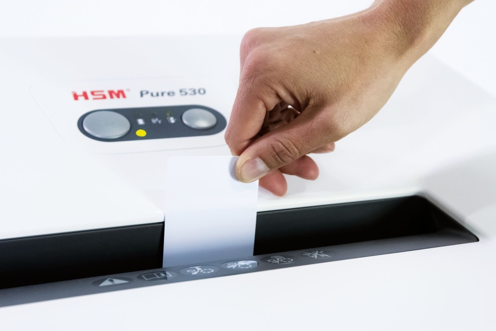 Destructora de tarjetas HSM Pure 530 con sistema de seguridad con corte en partículas de 1,9 x 15 mm.